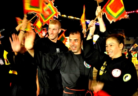 Festival de Artes Marciales Vietnam 2012 impresiona a amigos extranjeros